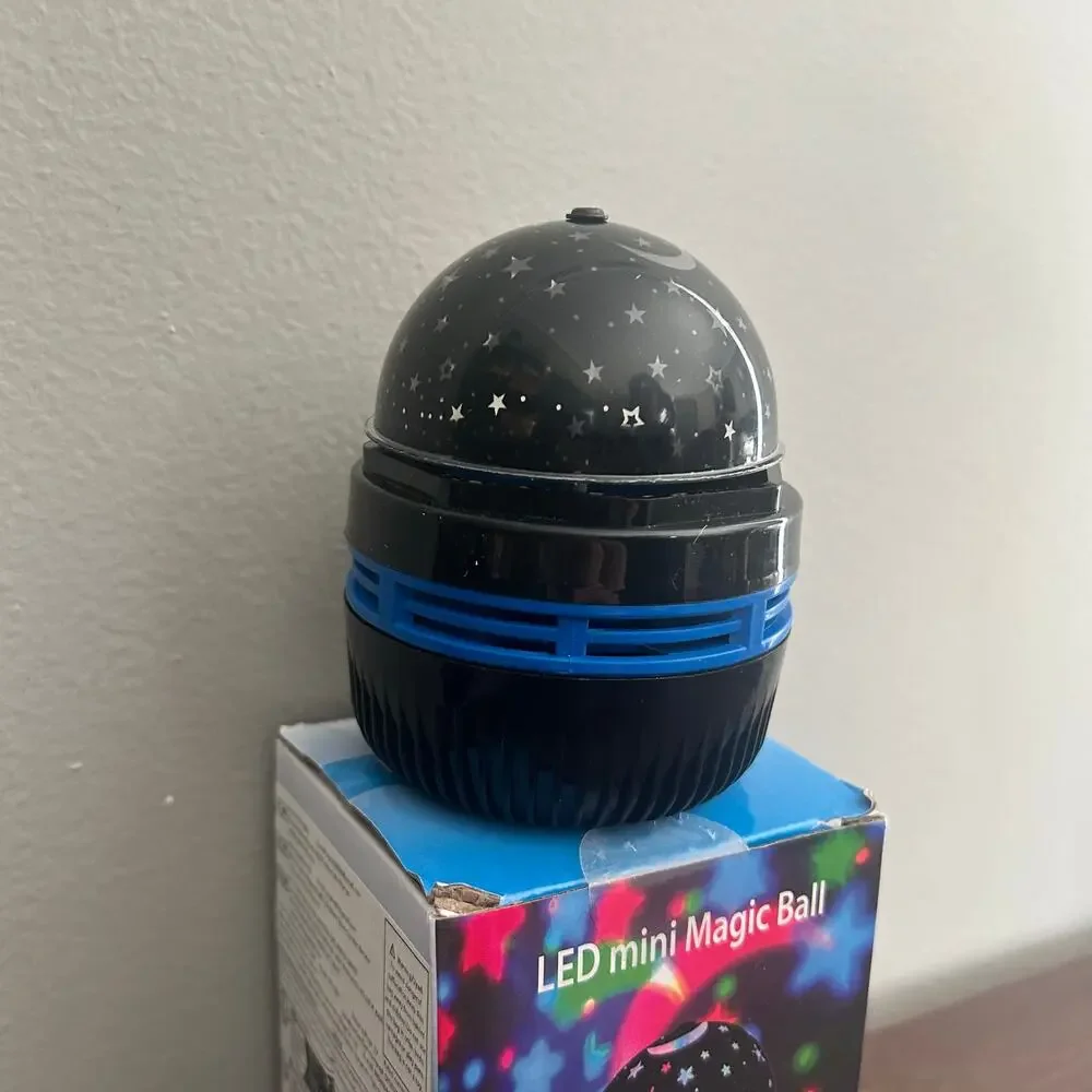 USB-powered LED Mini Magic Ball Stage Light and Starry Projector, Black